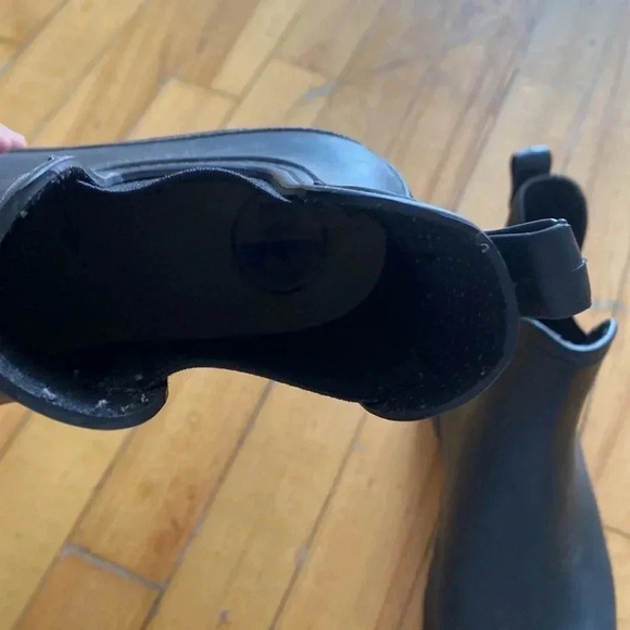 B2  rainboots - Picture 2 of 6